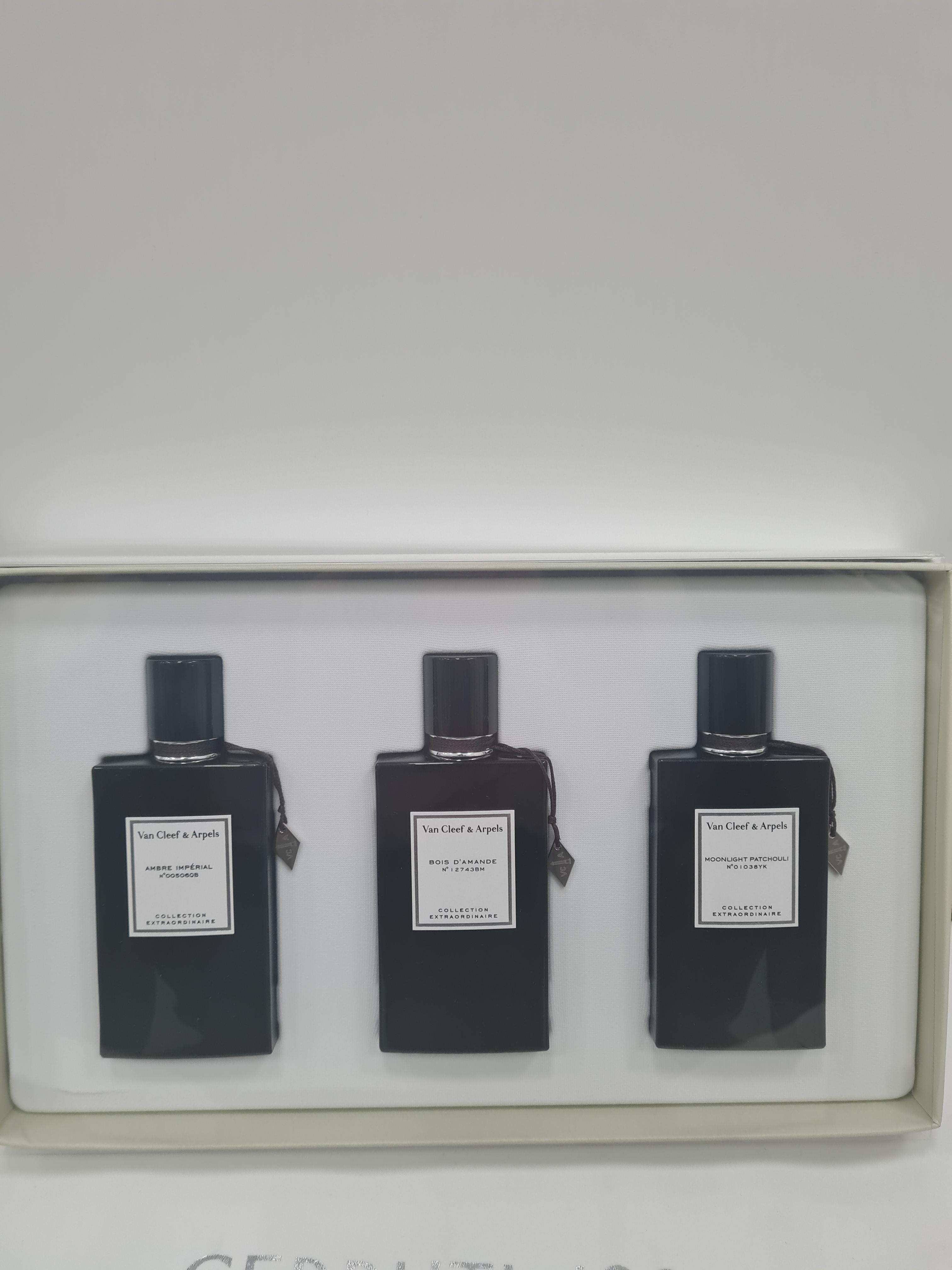 VAN CLEEF & ARPELS EDP 3 X 45ML (AMBRE IMPERIAL + BOIS D'AMANDE +MOONLIGHT PATCHOULI) SETundefined