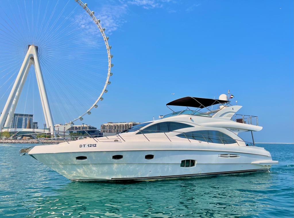 Majesty Yacht 56 ​​feet view 8