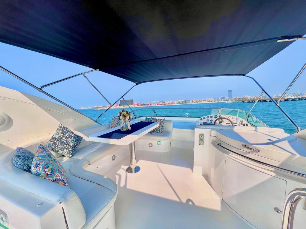 Majesty Yacht 56 ​​feet view 11
