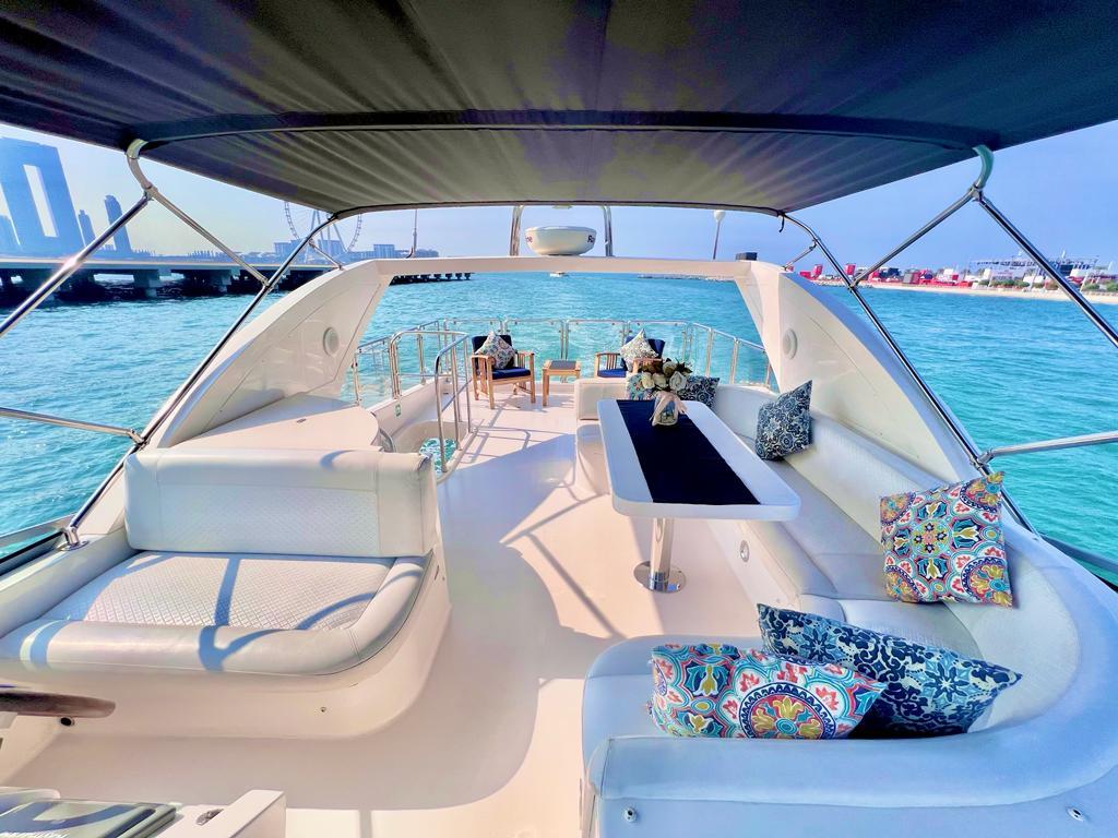 Majesty Yacht 56 ​​feet view 10