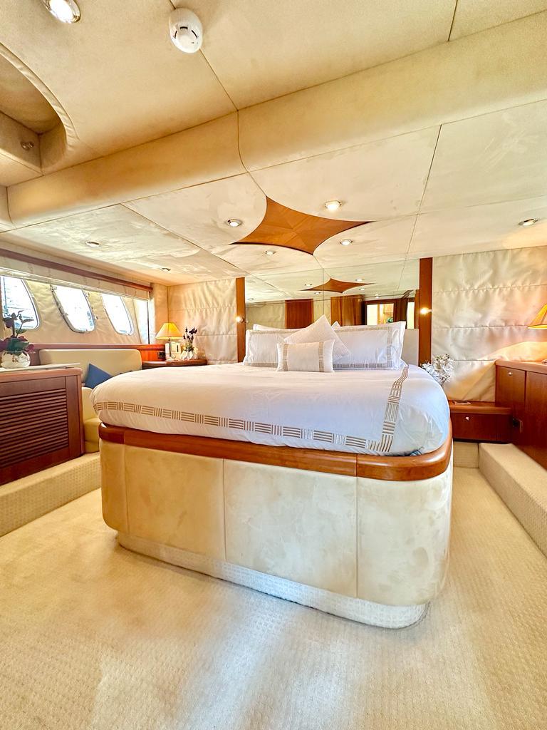 Sunseeker 70ft yacht view 25