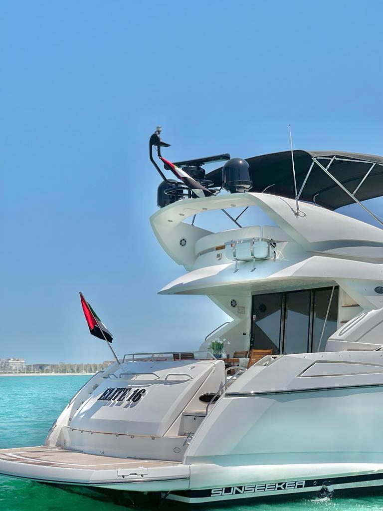 Sunseeker 70ft yacht view 35