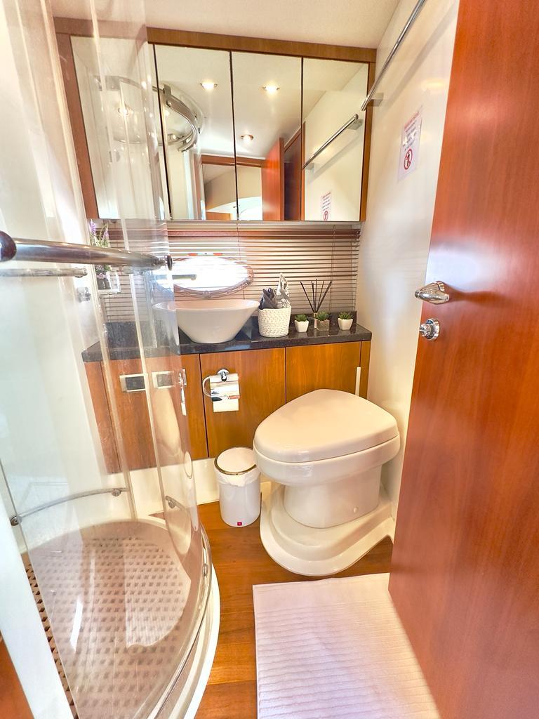 Sunseeker 70ft yacht view 38