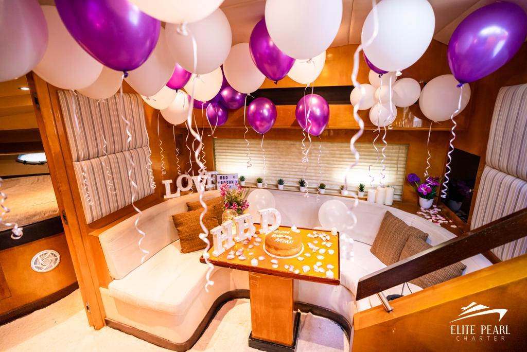 Girl's Birthday Yacht 31 feet view 2