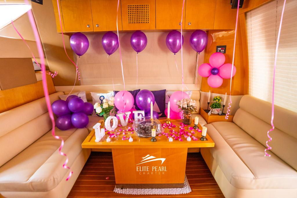 Girl's Birthday Yacht 31 feet view 3