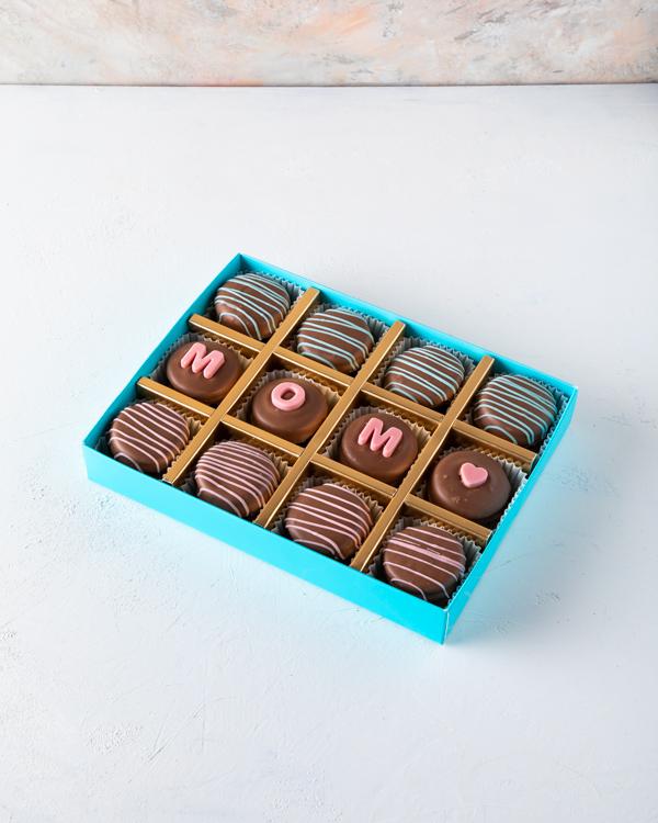 Mother's Day Chocolate Oreos view 1