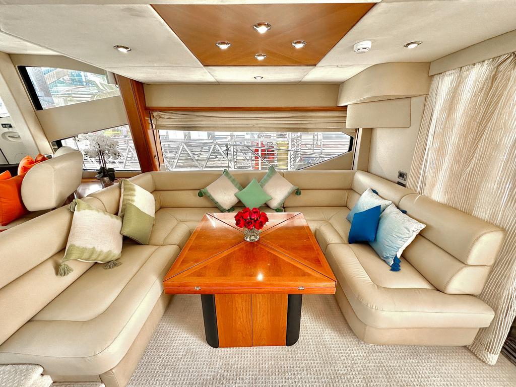 yacht Sunseeker 70 feet view 11
