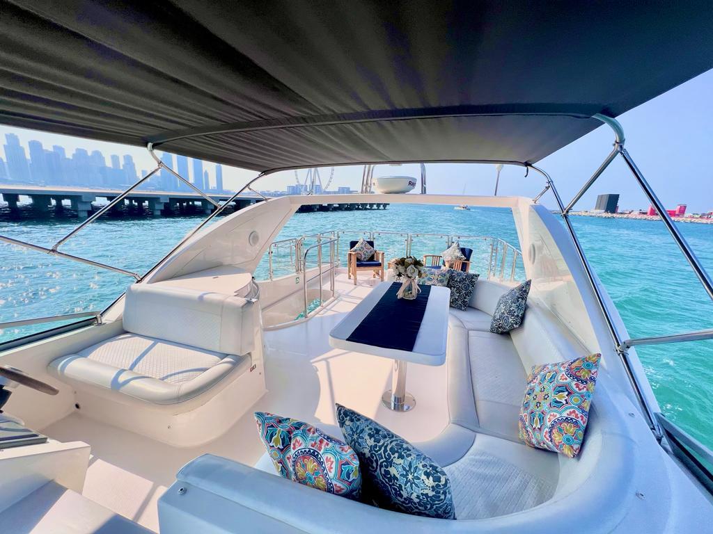 Yacht Majesty56 ​​feet view 8