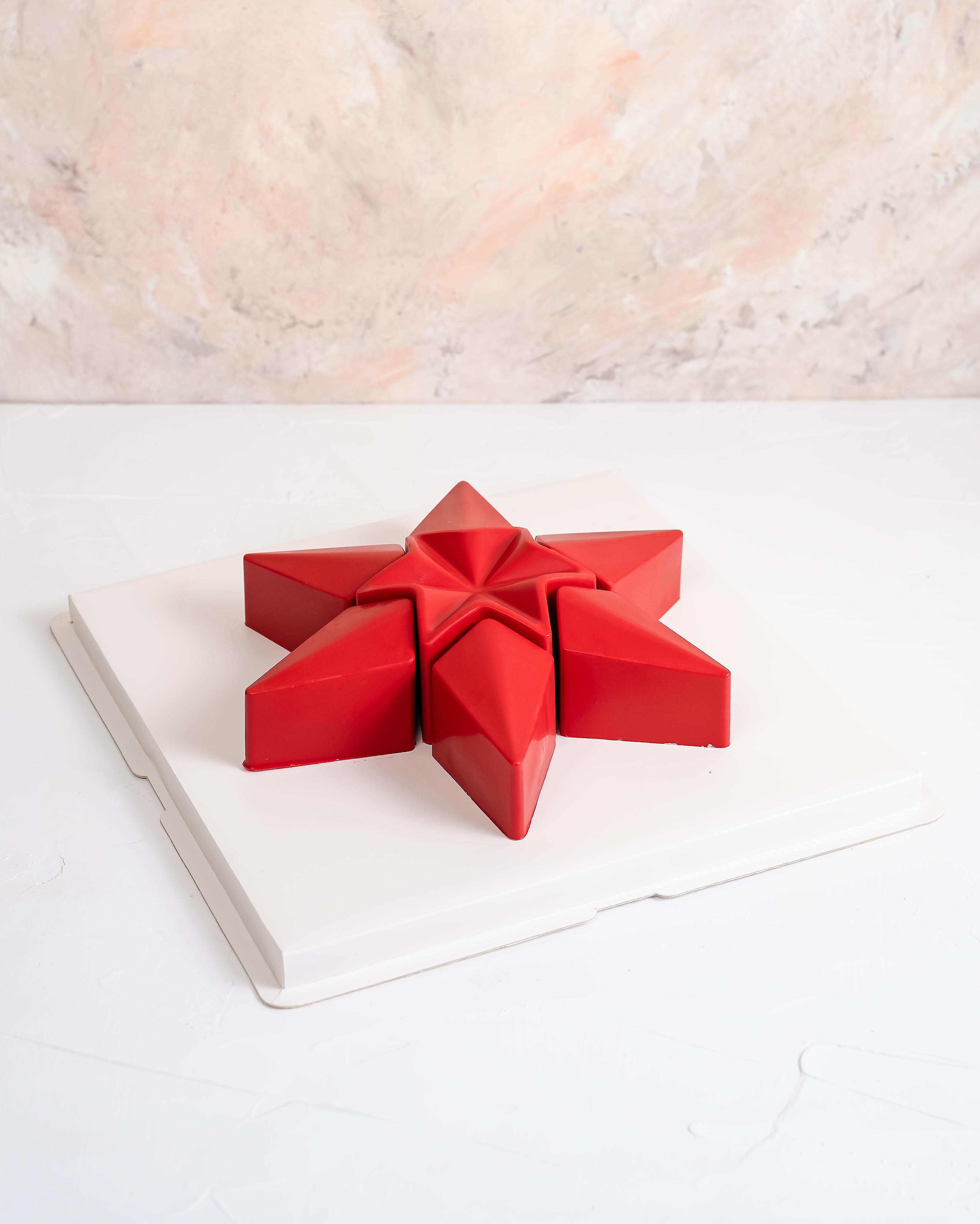Star Shaped cake byNJD view 3