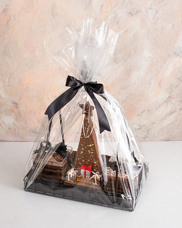 Jar Cakes and Chocolate Tree Hamper view 3