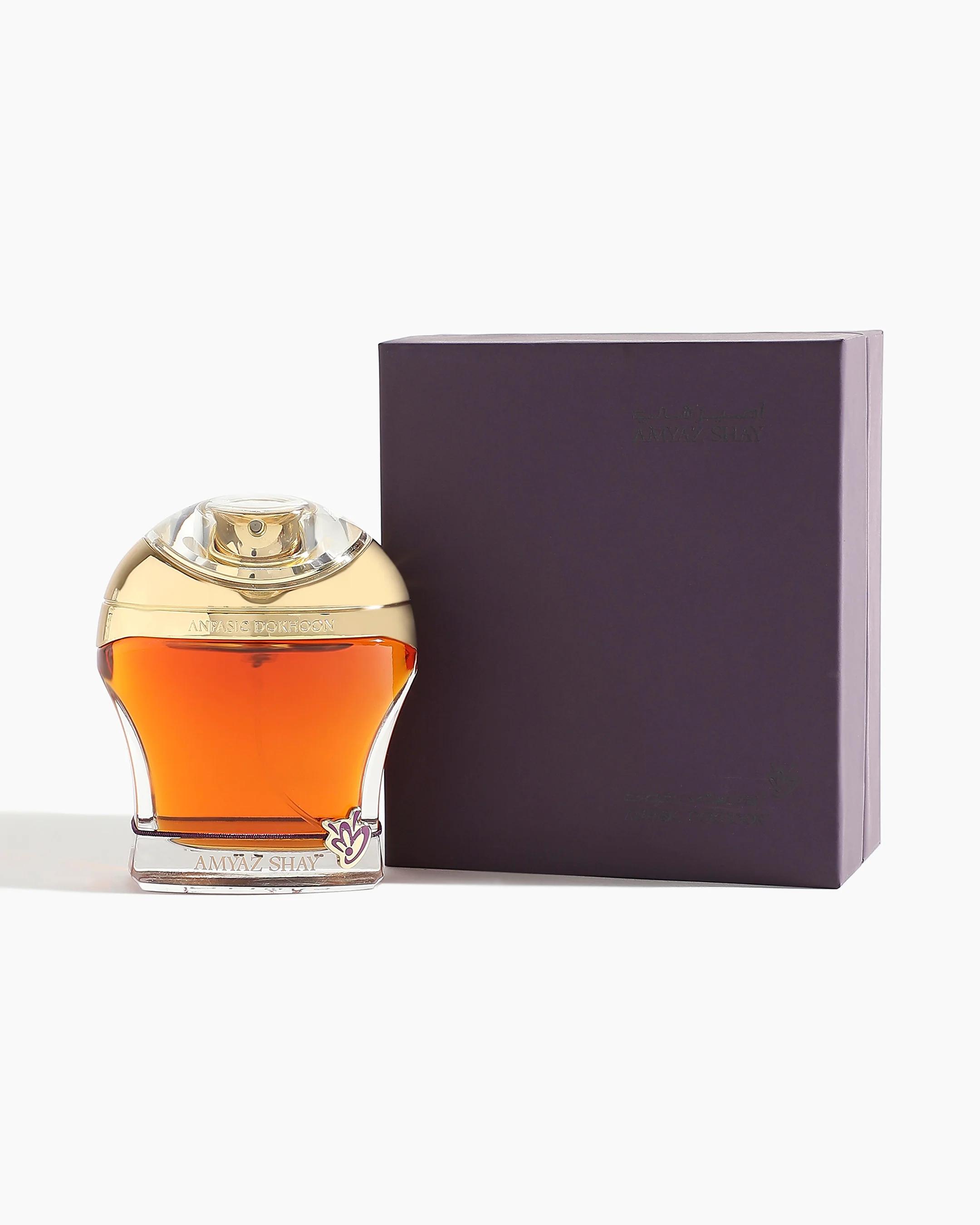 Amyaz Shay Parfum with red roses box view 3