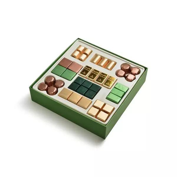 Box of 78 Pieces, Les Signatures view 2