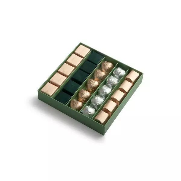 Box of 25 Pieces of Chocolate with Nuts, Deli'Nuts. view 1