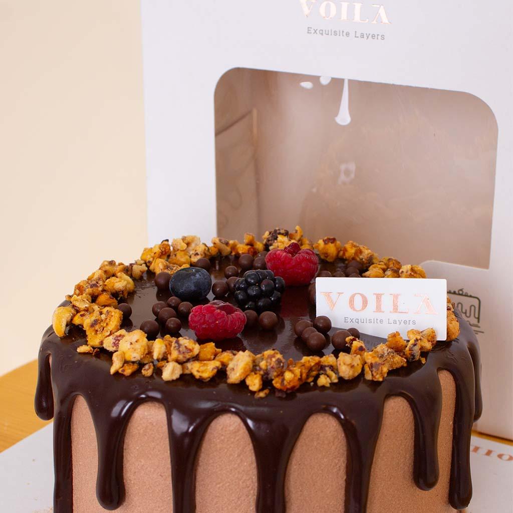 Voila Chocolate Cake & Red Roses Bouquet view 3