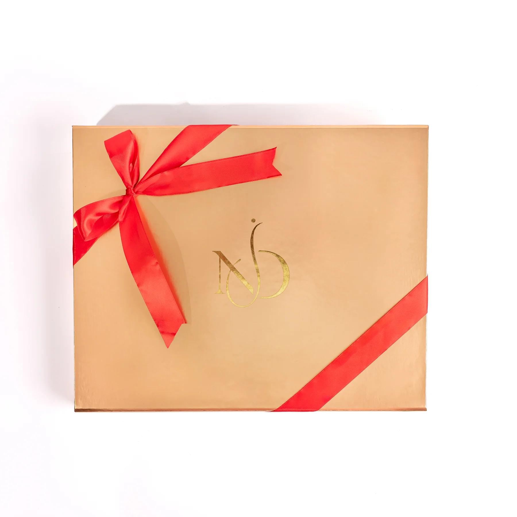 "You Make My Heart Smile" Valentines Chocolate Gift Box view 2