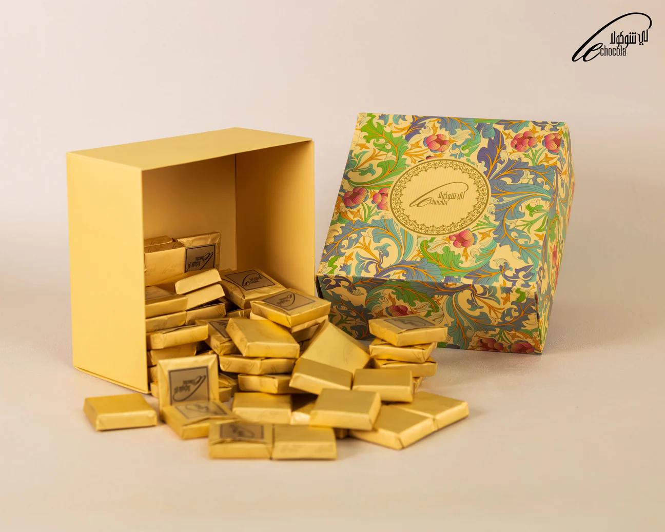 chocolate loose (wafer chocolate) with flowers box view 2