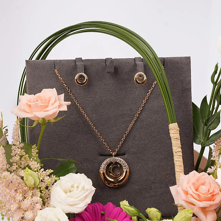 A bouquet of flowers with accessories4 view 4