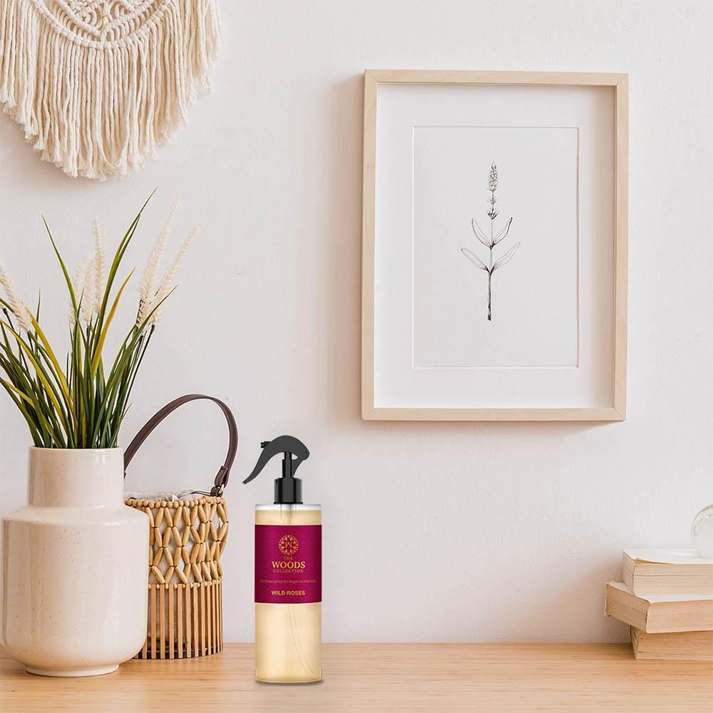 THE WOODS COLLECTION WILD ROSES ROOM SPRAY 500MLundefined
