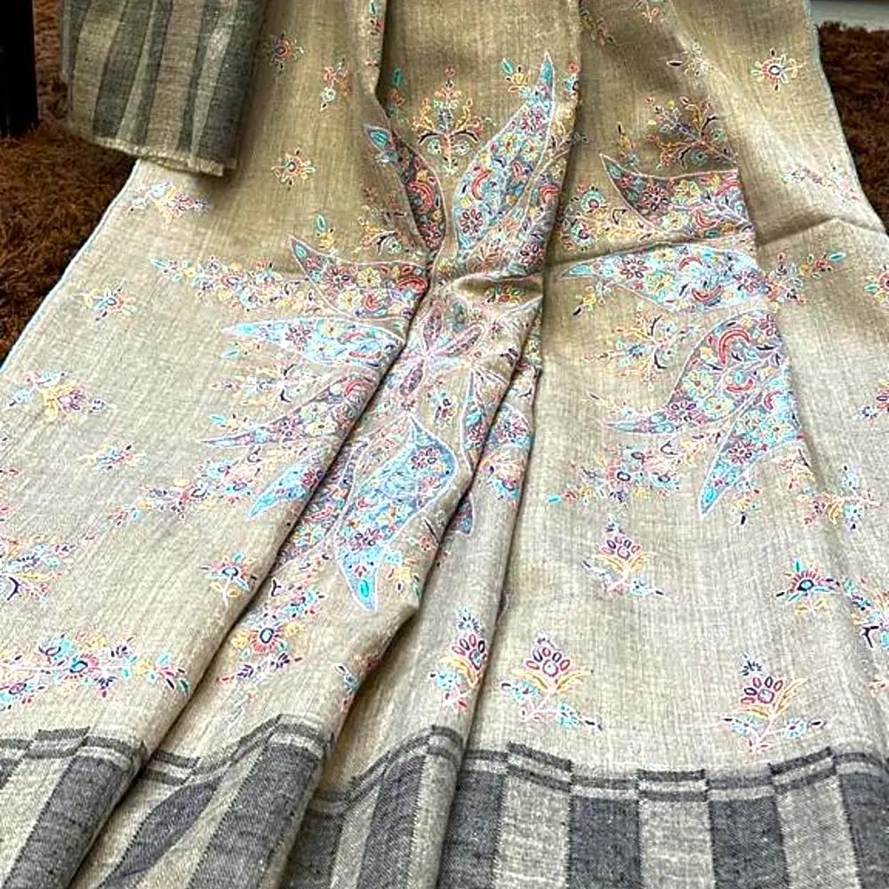 Natoos Shawl3