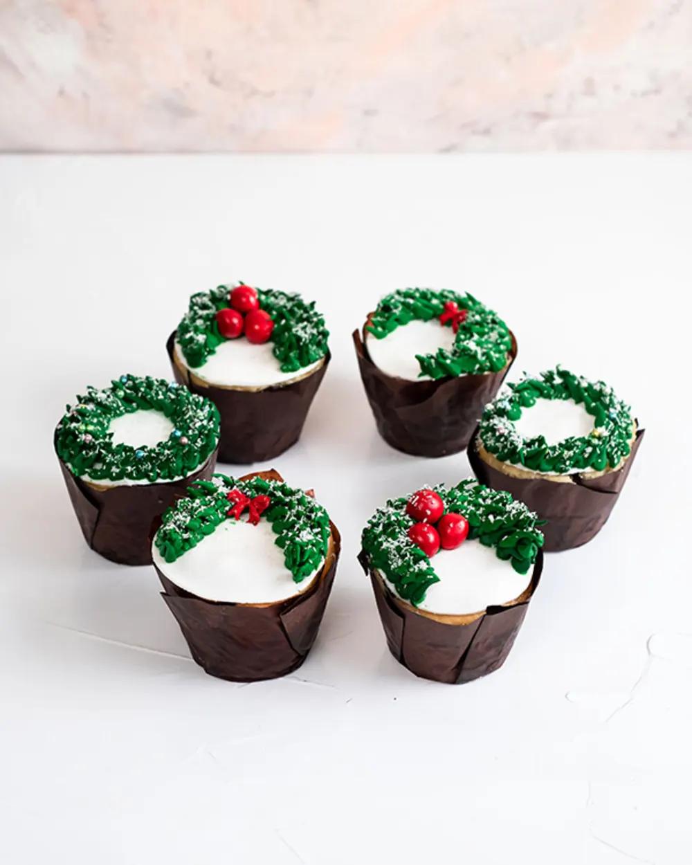 Wreath Cupcakesundefined