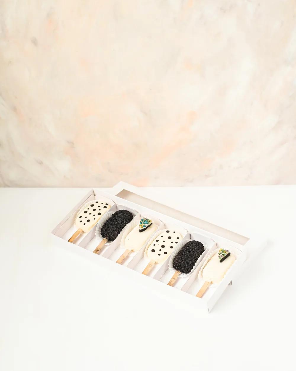 Vanilla and Chocolate Cakesicles by NJDundefined