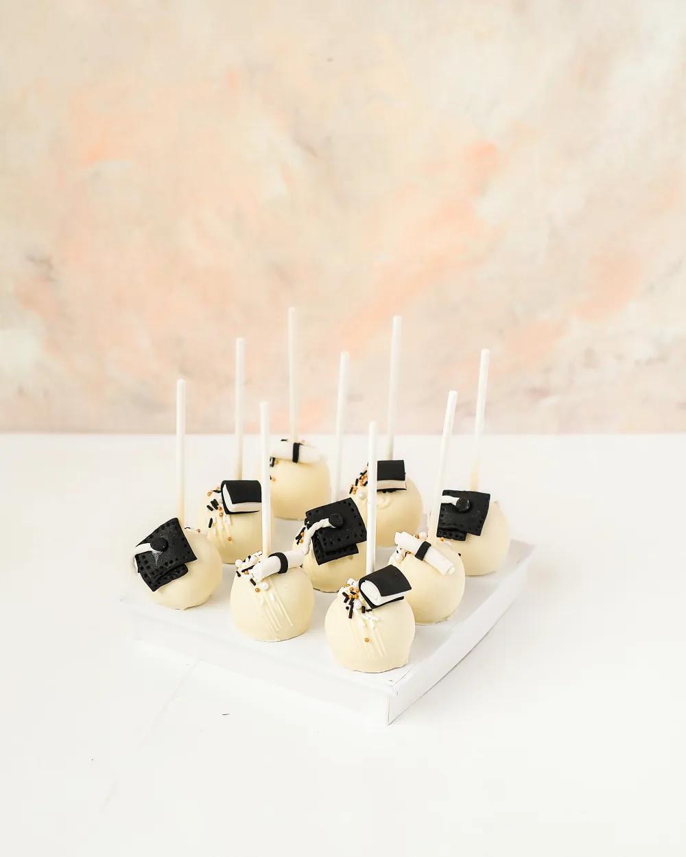 Graduation Cake pops by NJDundefined