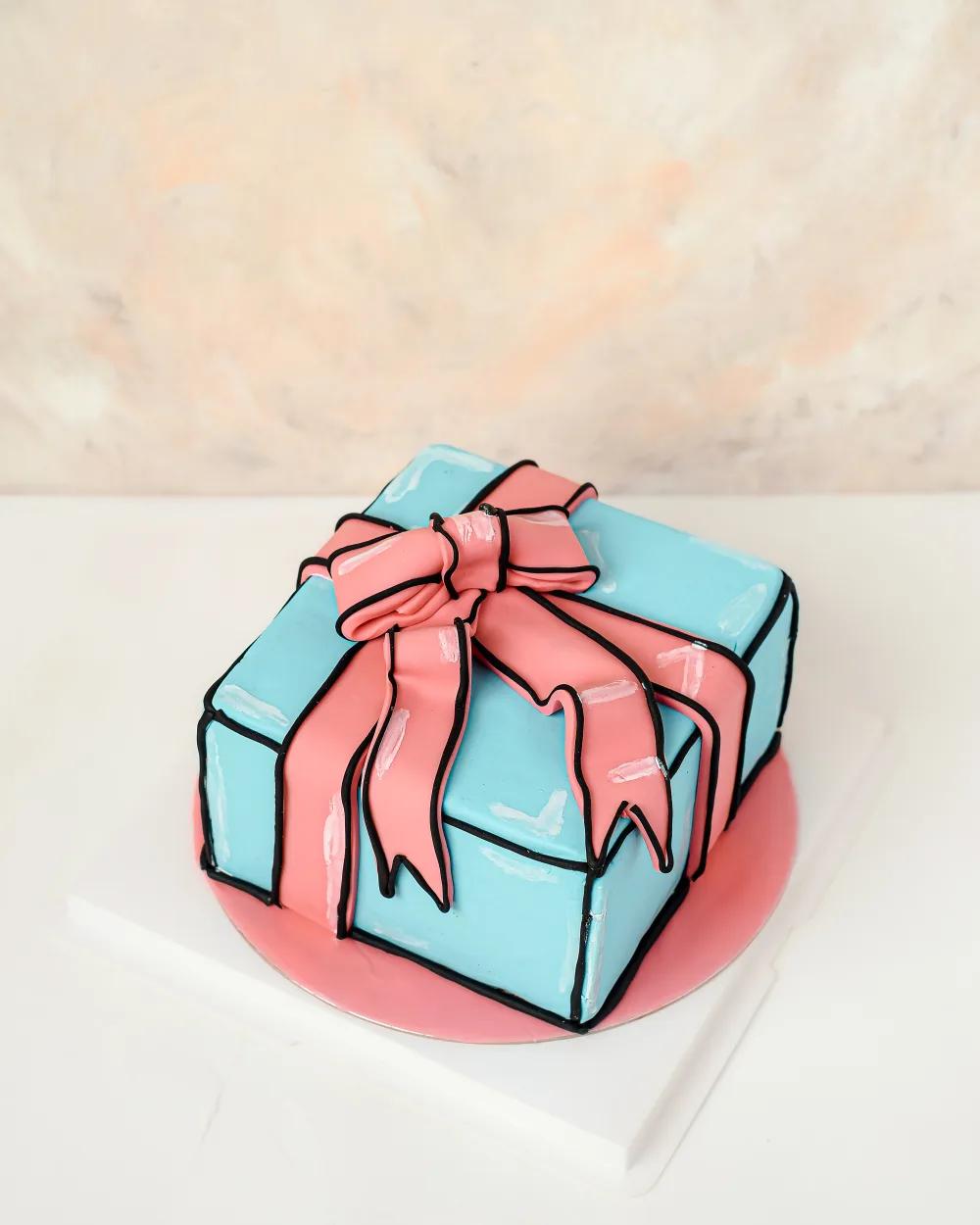 Gift Cartoon Cake by NJDundefined