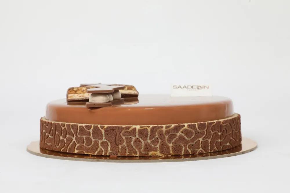 Large Snickers cake