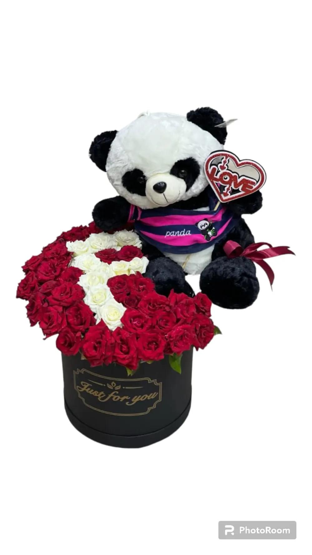 Flowers box with pandaundefined