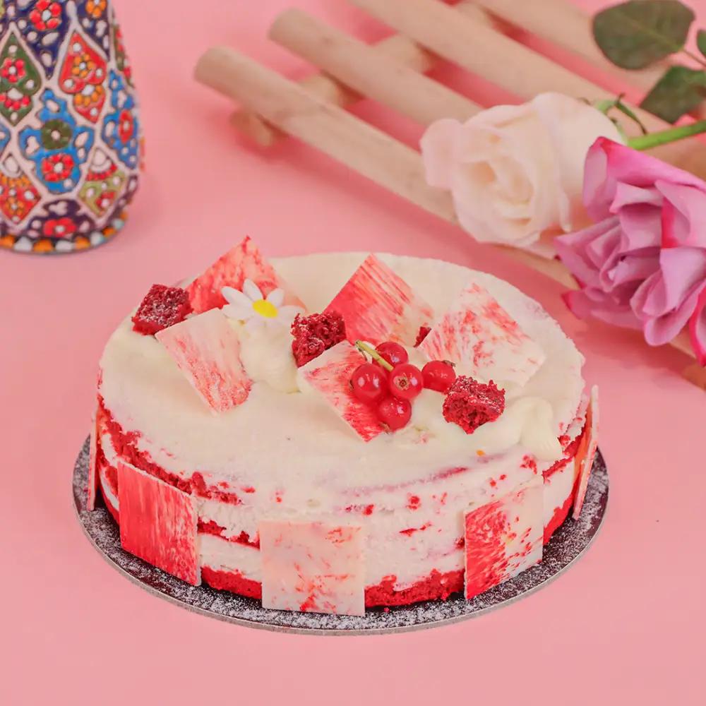 Strawberry cakeundefined