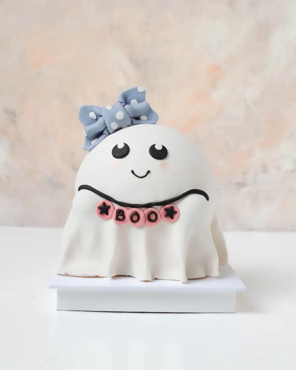 Boo with a Bowundefined