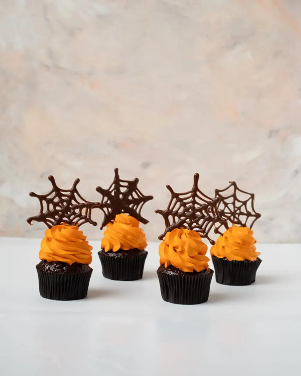 Spider Web on Cupcakesundefined