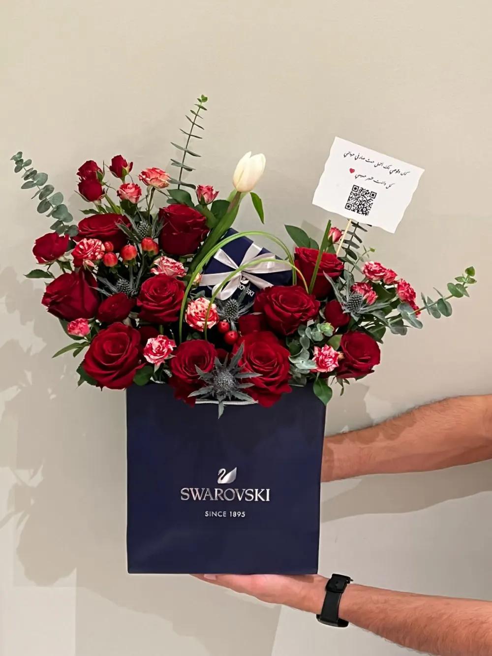 Bouquet of flowers with accessories2
