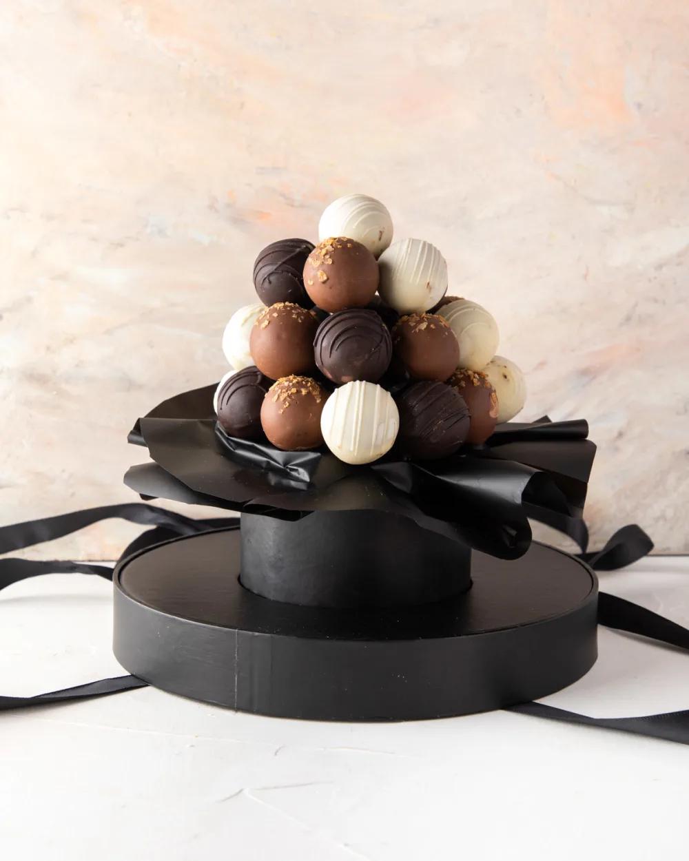 Assorted Cake pops by NJDCake Pops, Assorted Cake Pops, Luxury Dessert Gift, كيك بوبس, كيك بوبس مشكل, هدية حلويات فاخرة