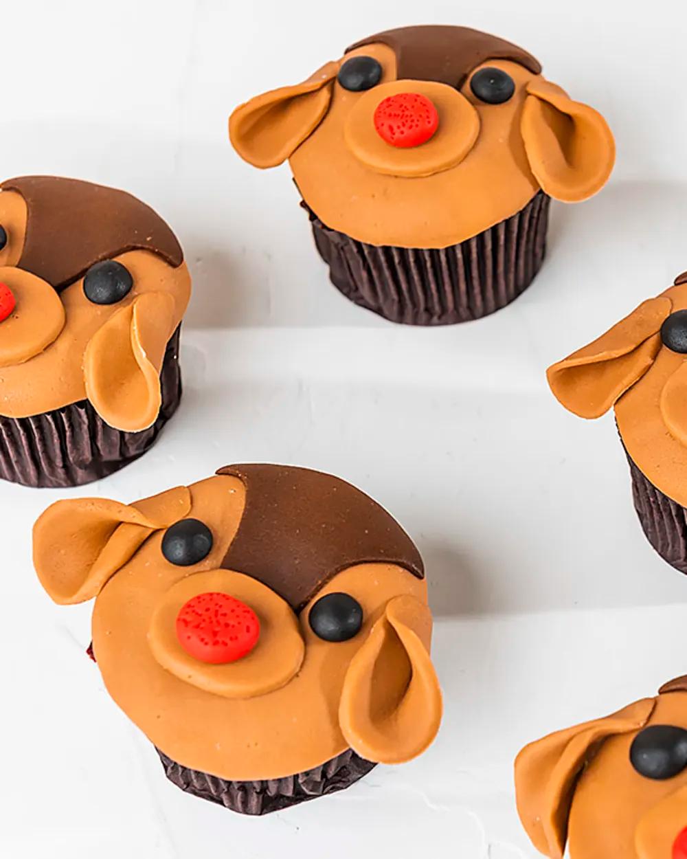 Cute Reindeer Cupcakes by NJD