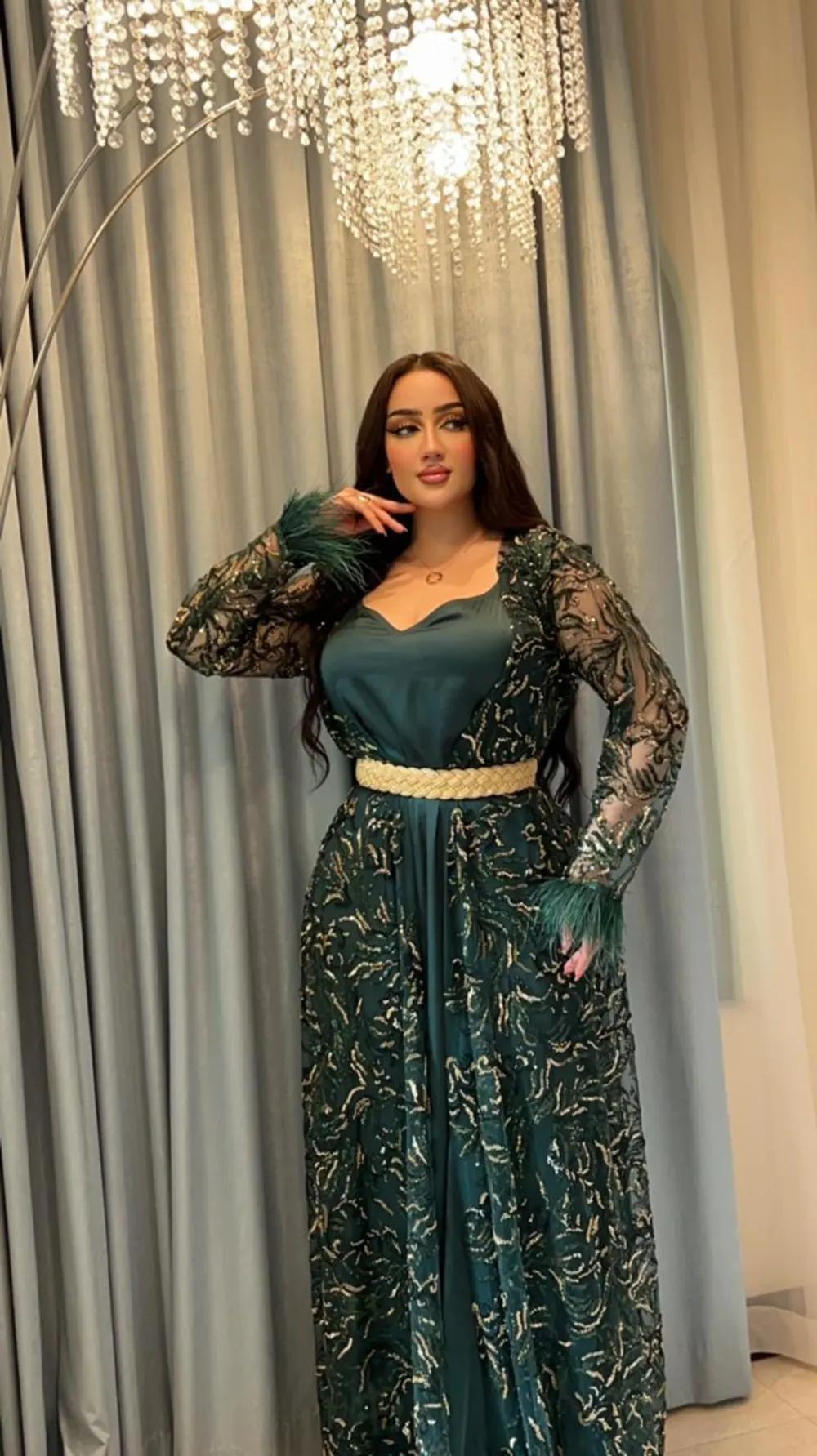 Traditional Moroccan dress for women for special occasionsundefined