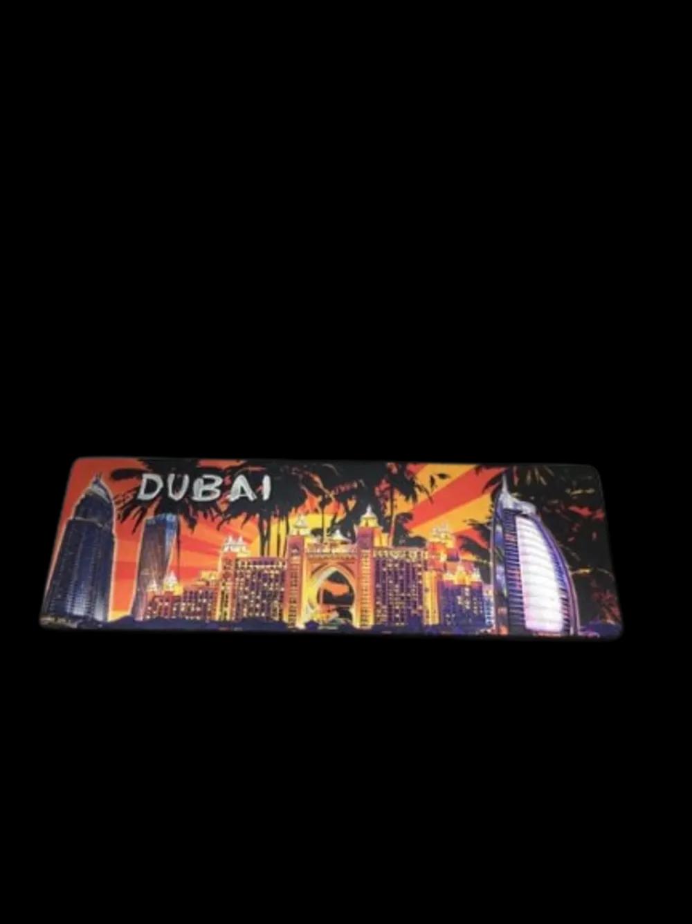 Picture with a magnet to hang 2undefined