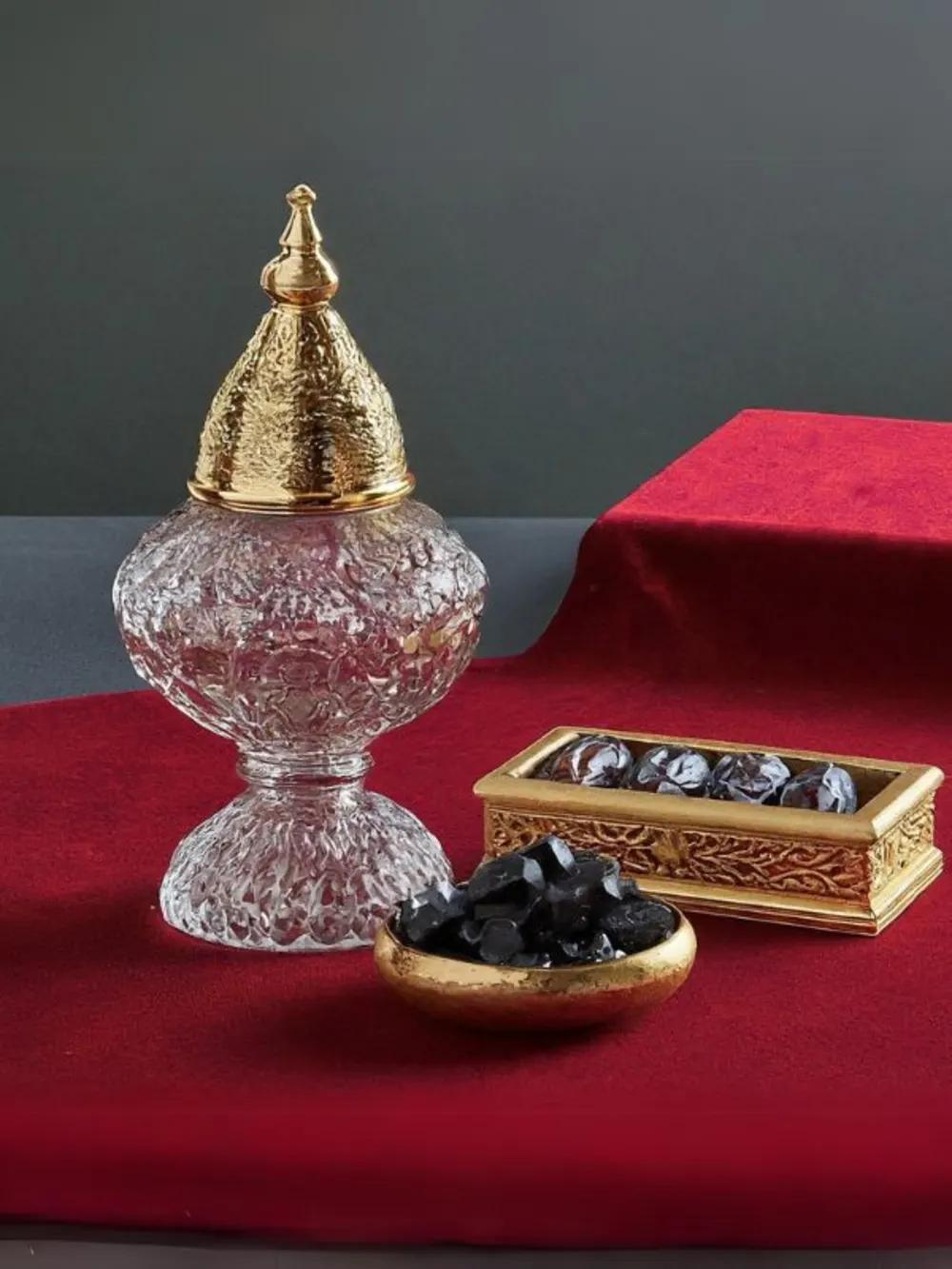 Gold Small Rectangle-7 pieces of Dates+Laboratory & incenseundefined