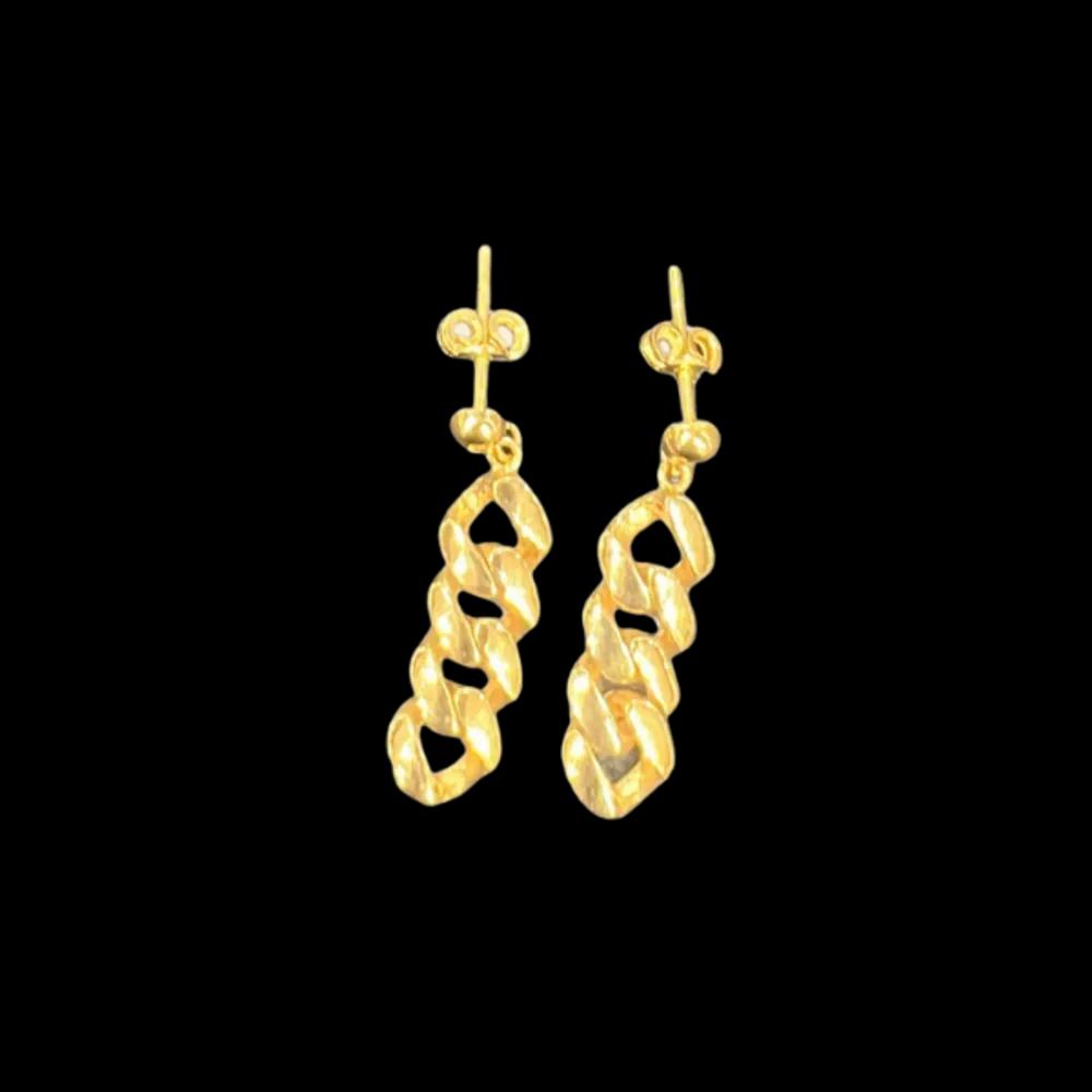 Women's gold earringsundefined