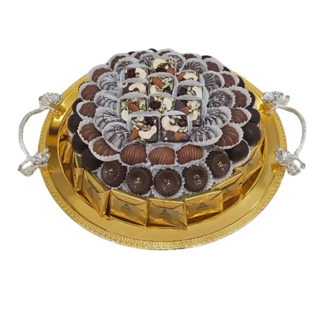 Golden chocolate trayGolden Chocolate Tray, Luxury Chocolate Serving Tray, Premium Chocolate Gift UAE, صينية شوكولاتة ذهبية, صينية شوكولاتة فاخرة, هدية شوكولاتة راقية