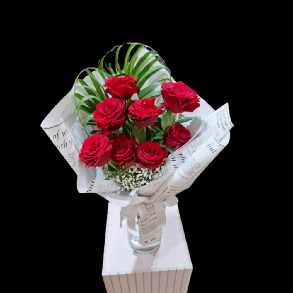Small bouquet of flowersundefined