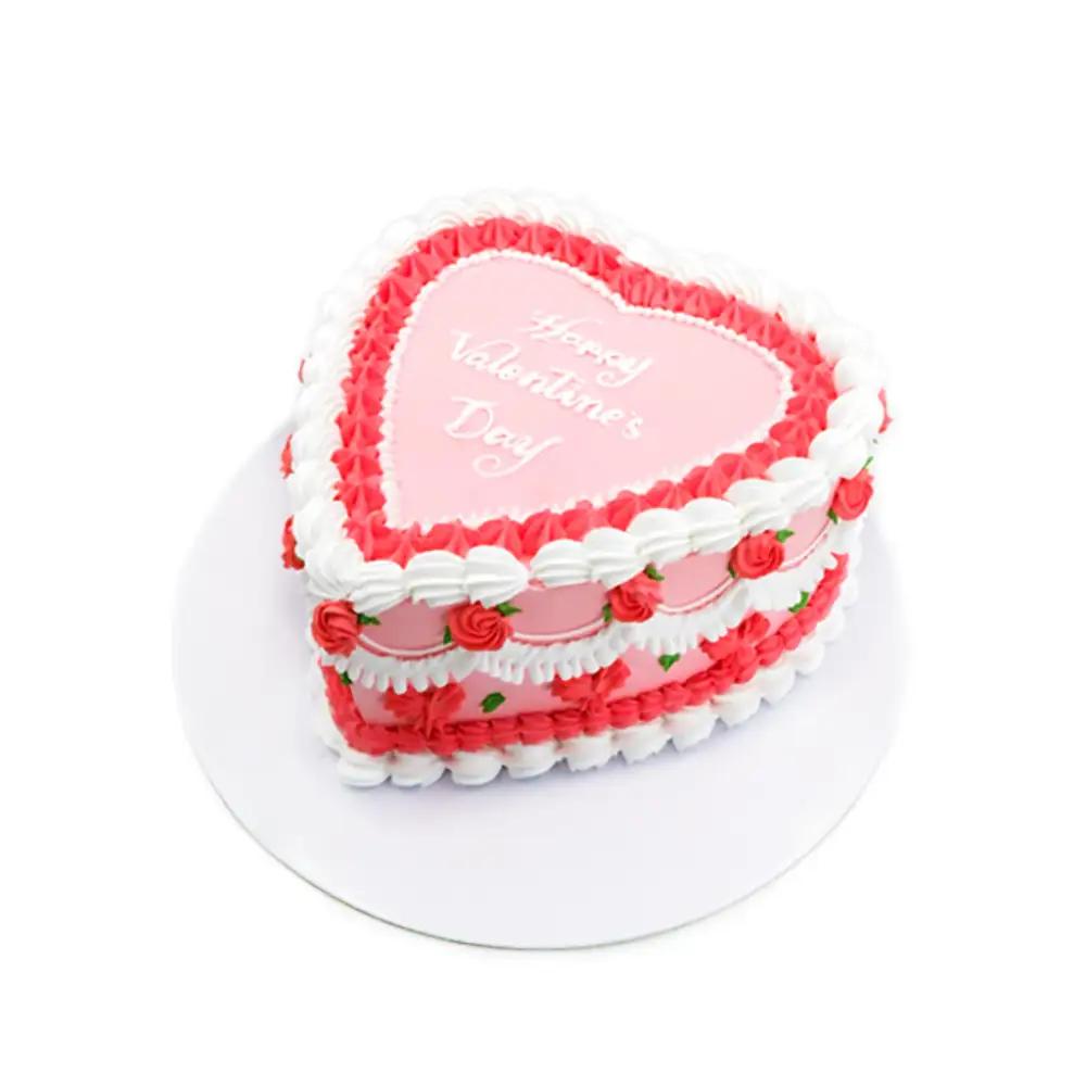 Rosy Heart Vintage Cake