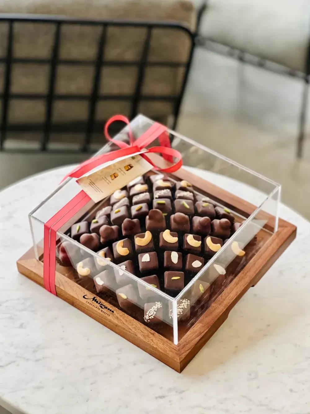 Spice Route Praline TrayPraline Chocolate Tray, Luxury Chocolate Tray, Gourmet Chocolate Gift, صينية شوكولاتة برالين, صينية شوكولاتة فاخرة, هدية شوكولاتة فاخرة