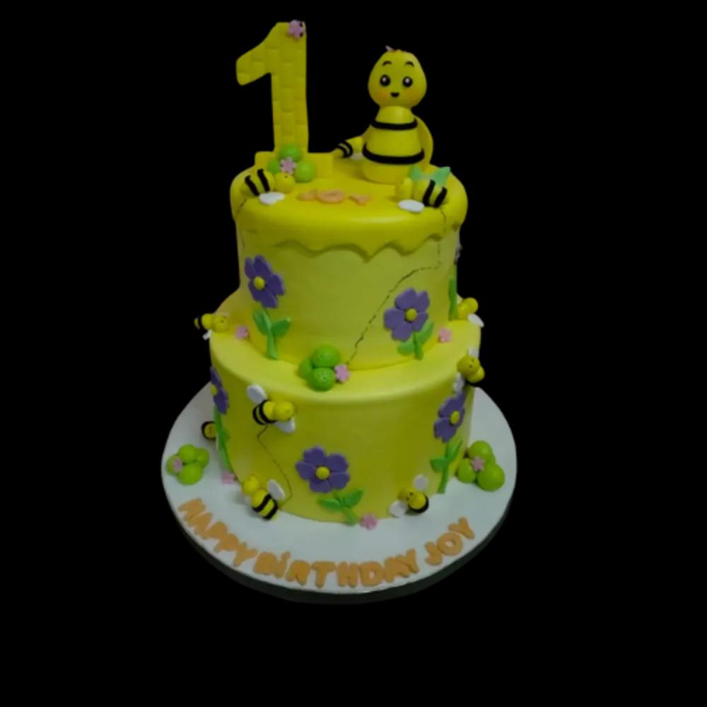 Bee cakeundefined