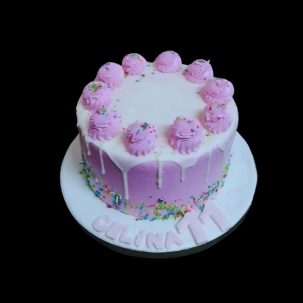 Lavender cream cakeundefined
