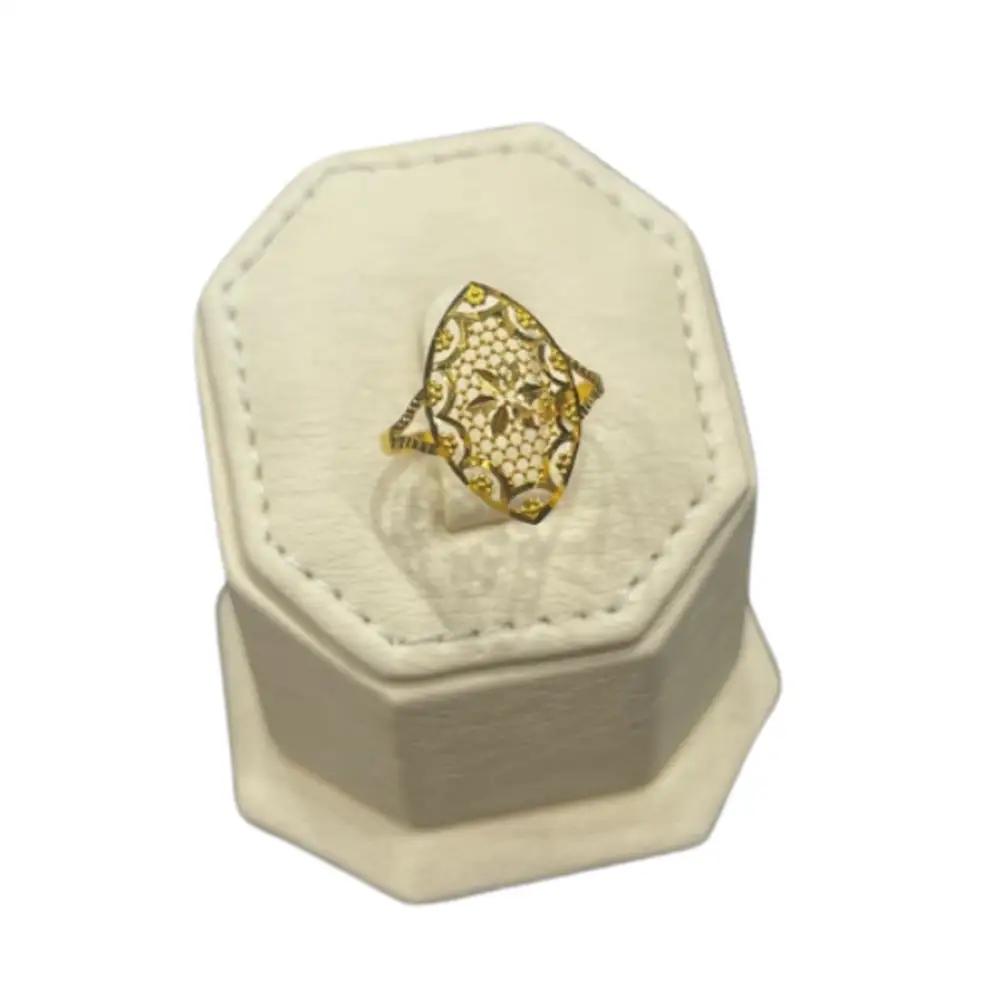 Gorgeous gold ring 2undefined