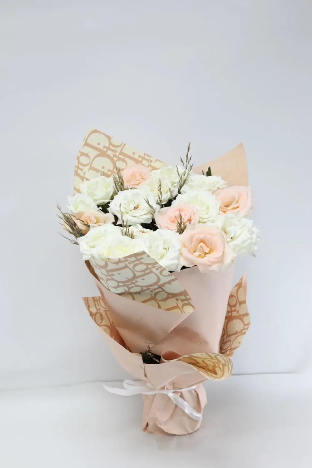 awsome white rosesundefined