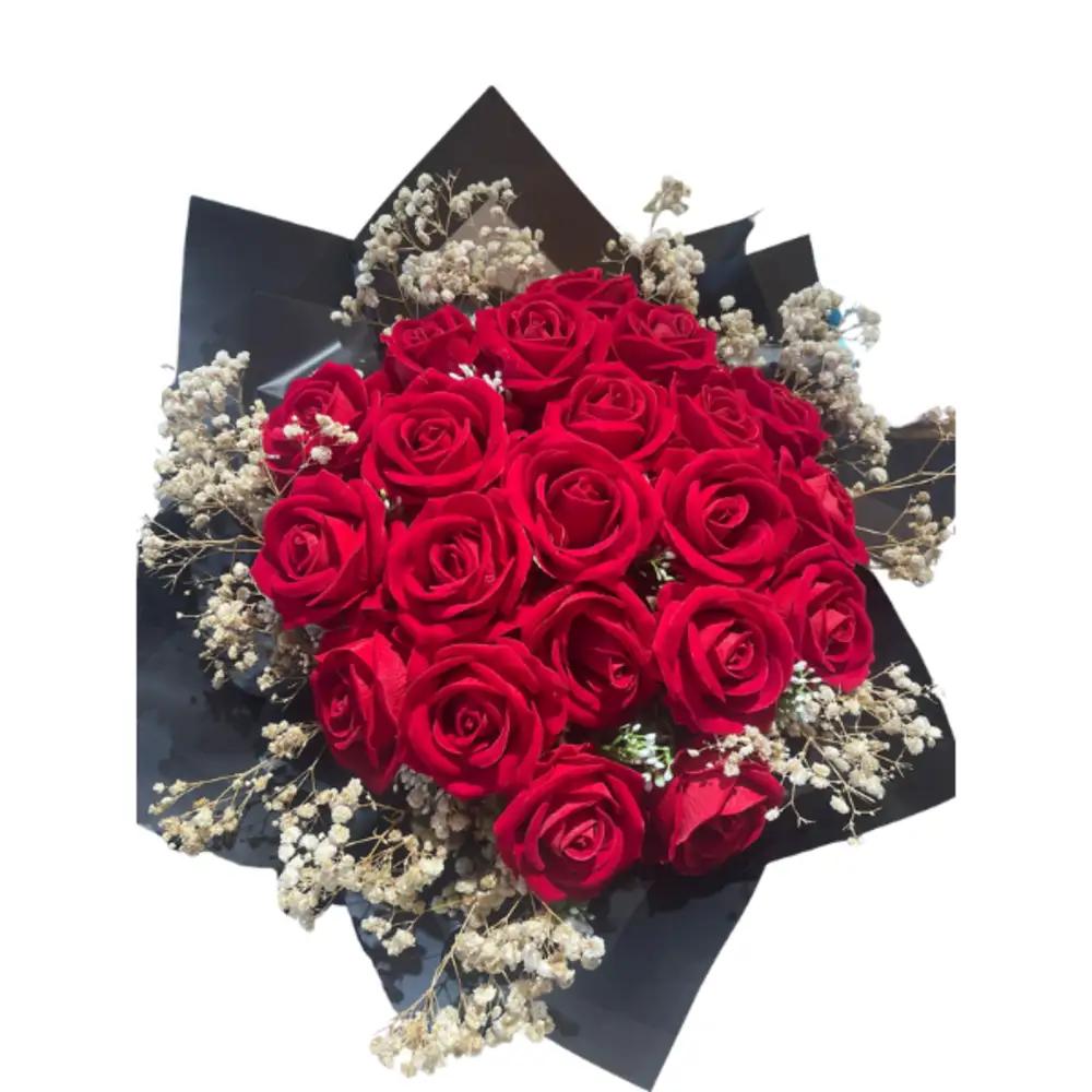 A bouquet of elegant roses, a gift for all occasions !!undefined