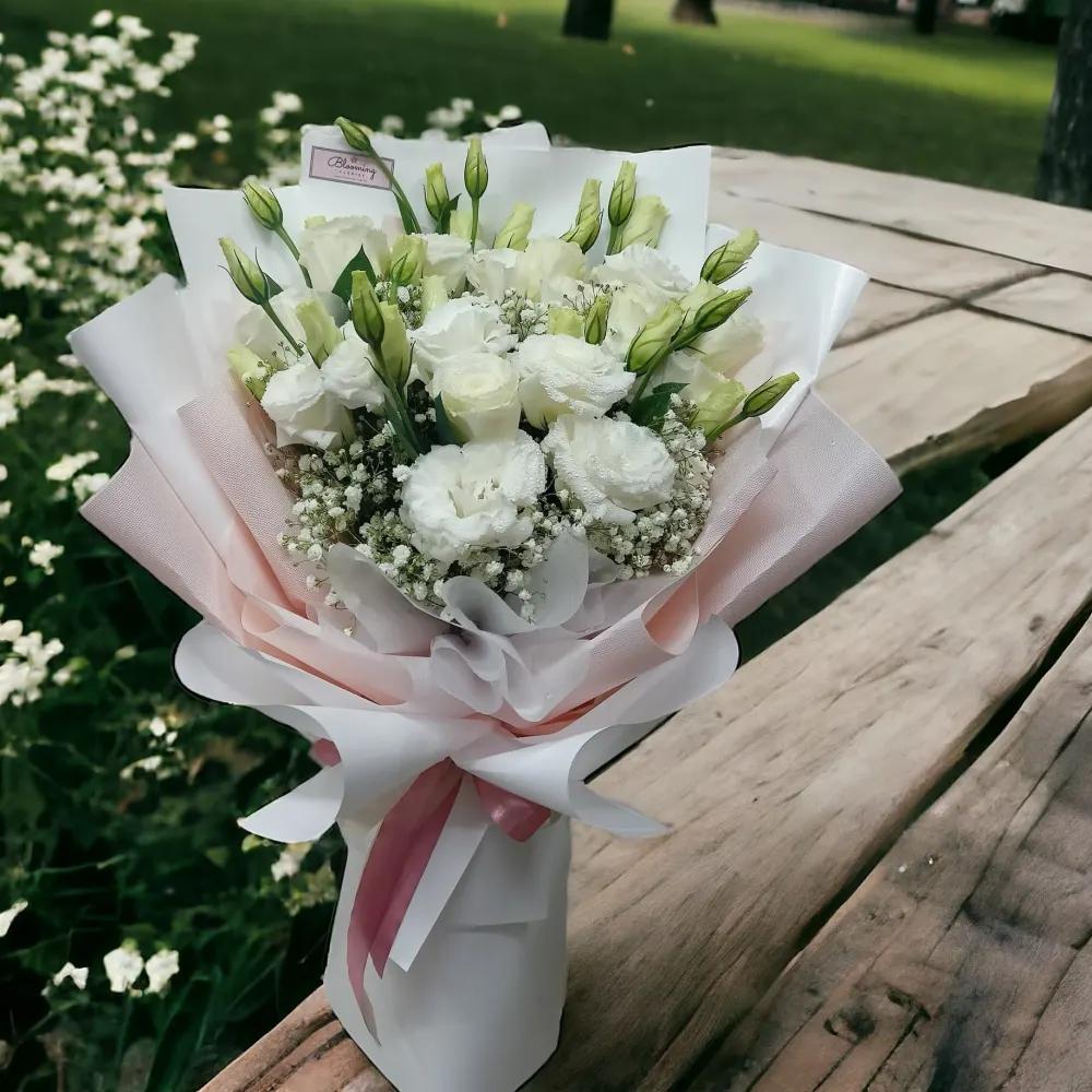 HM0009 Eustoma Hand Bouquet 1undefined
