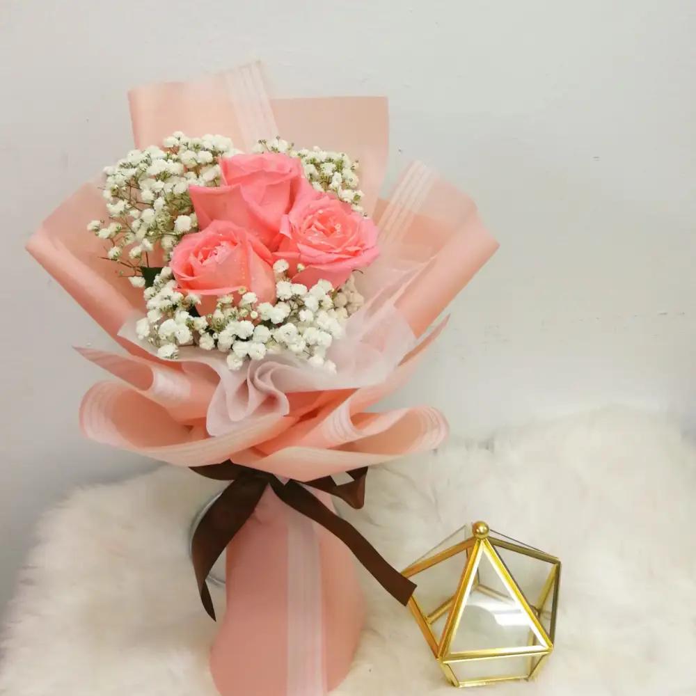 HB0304 Small Roses Bouquetundefined
